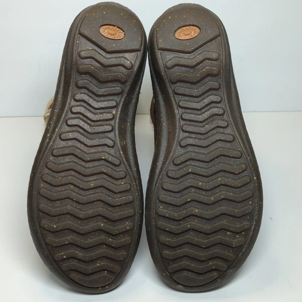 UGG Australia Kona Brown sheepskin winter boots womans size 6 EU 37